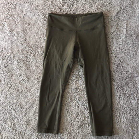 lululemon athletica Pants - Olive green lululemon cropped leggings